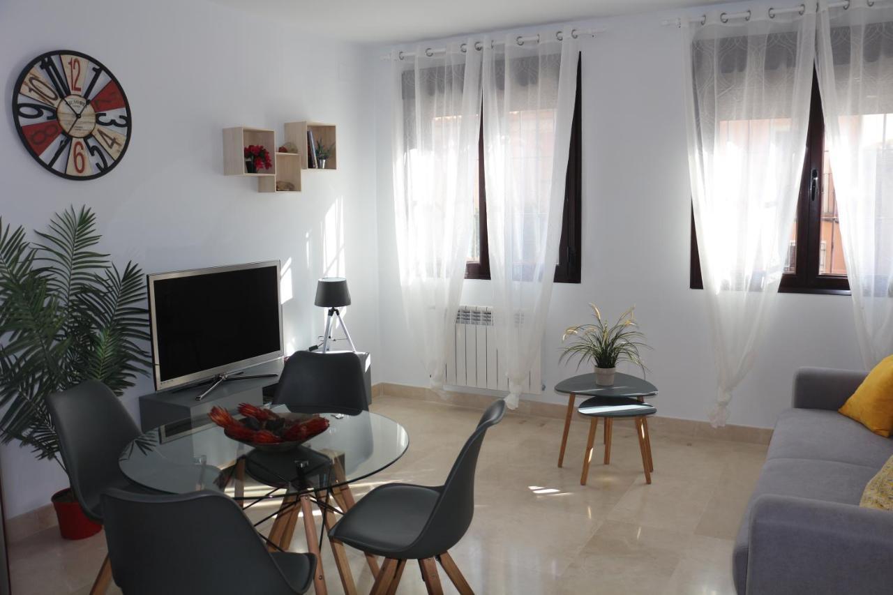 Apartamento Roca Tarpeya 4 Parking Incluido Toledo Buitenkant foto
